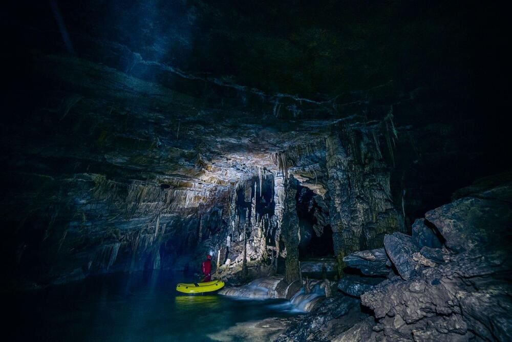 Caving in Son Doong, Vietnam is a once-in-a-lifetime adventure through the world’s largest cave (Source: Freepik)